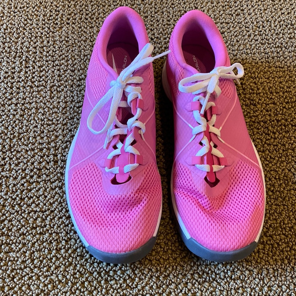 Nike - Women’s Golf Shoes (size 7.5)